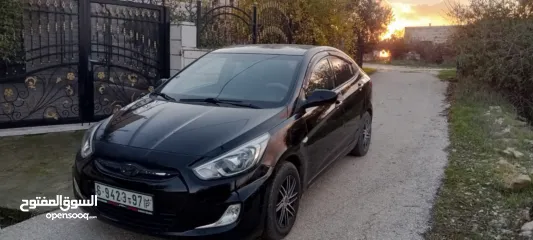  2 Hyndai Accent 2016