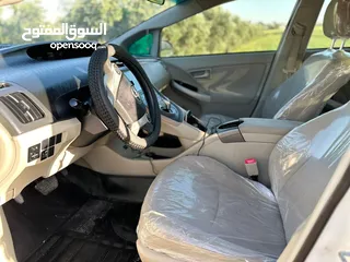  3 تويوتا بريوس 2013 لون لؤلؤي بحالة ممتازة جدا وبسعر ممتاز وقابل للتفاوض