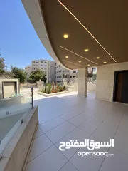  1 شقة ارضية على شارعين207 م داخلي 60م تراس امامي بتشطيب فاخر 3 نوم 2 ماستر مرج الحمام