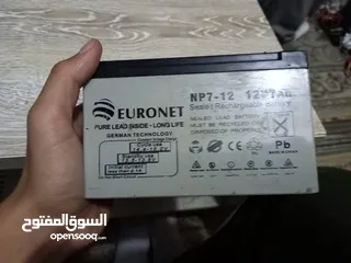  1 7 بطاريات 12 ڤولت باحجام مختلفه ب 5 دينار فقط السعر (قابل للتفاوض)