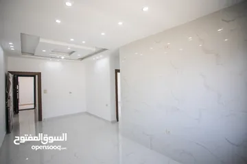  8 شقه فاخره في ابو علندا -اسكان الكهربا للبيع من المالك كاش او اقساط