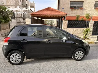  3 Toyota Yaris 2010