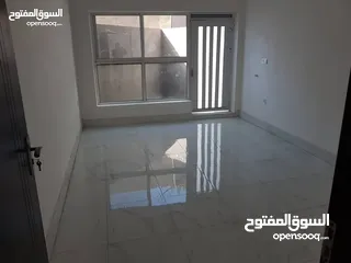  7 شقة في منطقة المأمون/ بغداد مساحة كبيرة 200 متر