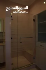  30 فيلا للإيجار