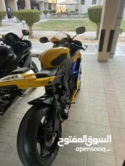  8 Yamaha R6 (2013)