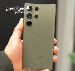  1 S23 Ultra 256 GB شرق اوسط استعمال شهرين بحالة الجديد مكفول خمس سنين تماما مع أغراضو وكرتونتو