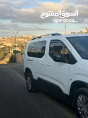  5 بيجو ريفتر 2021