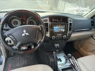  9 2017 Mitsubishi Pajero GLS 3.8L V6 - One Owner - Full Options - GCC Specs
