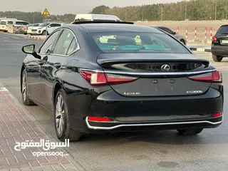  7 لكزس موديل 2020 خليجي ES300h هيبرد ضمان دخول السعودية