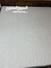  1 فرشة تخت للبيع