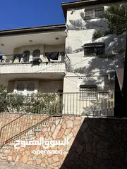  5 بيت مستقل للبيع