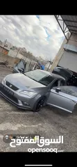  5 سيات ليون للبيع