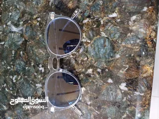  2 oliver people's sunglasses