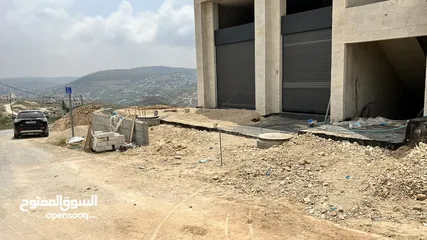 2 مخزن للإيجار