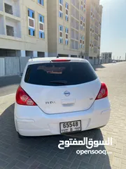  5 Nissan tiida 2013