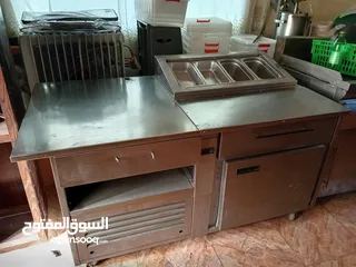  30 معدات مطعم