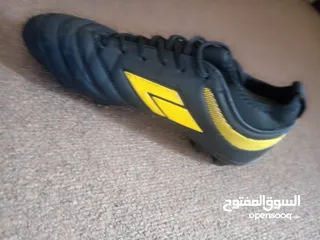  5 بوط رياضه بحال الوكاله للبيع
