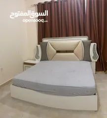  1 كرفايه مع سرير  Sleeping bed