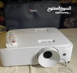  2 Optoma  W335 3800-Lumen WXGA DLP