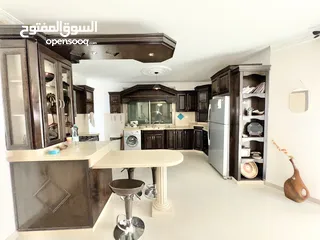  5 رووف للبيع خلف شركة جوال