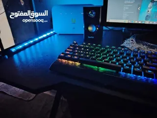  7 ست اب كامل جهاز بي سي جيمنج مع كرسي و طاوله