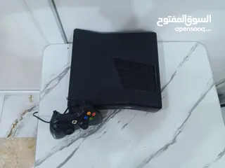  4 XBOX 360 مستعمل للبيع