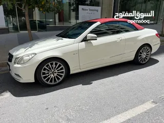  1 للبيع مرسيدس E250 كشف بحالة ممتازة لون ابيض لؤلؤي فحص كامل