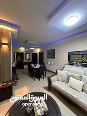  1 شقة للبيع ضاحية الرشيد  خلف كلية العلمية الاسلامية  ،شبه ارضي مساحة 160متر+80متر مربع ترسات مع حديقة