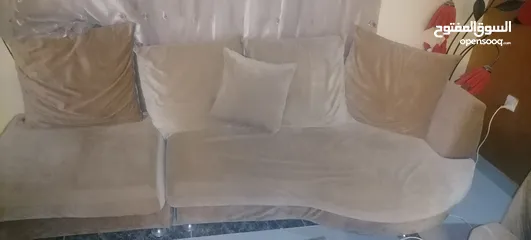  2 كنب وحوض سمك
