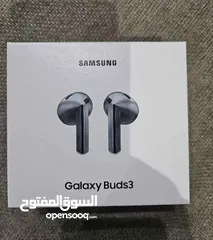  1 Samsung Galaxy buds 3