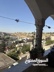  6 بيت من طابقين كل طابق منفصل