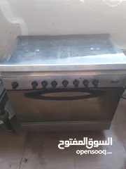  4 غاز ايطالي 6 عيون نضيف مافي ولا غلطه ستانلس للبيع المستعجل