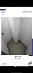  9 شقة علوية في طابق السطح في مدنية السلطان قابوس بالمجمع السكني جالاري مسقط