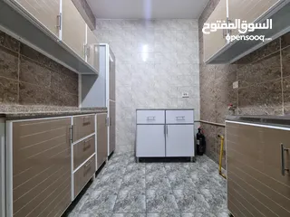  5 2 BR Apartment in Khuwair – Service Road