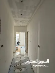  16 شقة طابق رابع مع روف للبيع في اربد مجمع عمان الجديد بمساحة185