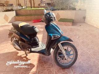 3 فسبا بياجو 125 قانوني مع اوراق للبيع