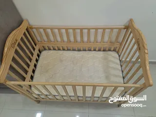  2 Baby crib with mattress