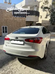  26 كياK3 سيراتو فتحة سقف  2014 بنزين ماتور 1600 نخب