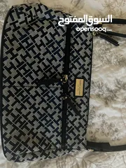  4 TOMMY HILFIGER NAVY BLUE BAG!
