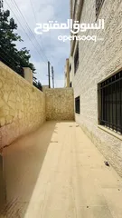  2 شقه شبه ارضيه مع ترس للبيع في صويلح خلف الجوازات
