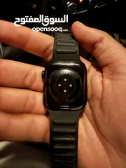  2 Apple Watch Series 8