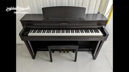 1 بيانو ياماها بحالة ممتازة للبيع