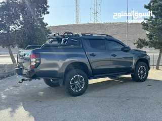  9 Mitsubishi L200 Sportero  2023