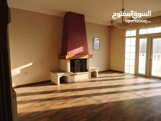  26 فيلا مستقلة للبيع خلدا العواجانيه على مساحة أرض دونم