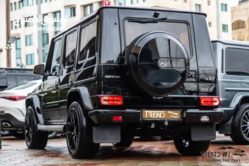  2 Mercedes G63 2017 Amg