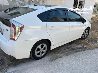  5 تويوتا بريوس فل بانوراما