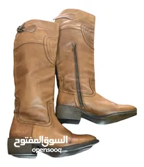  11 بواط شتوية جلد طبيعي بحال الجديد