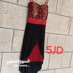  4 فساتين سهرة مستعملة للبيع في منطقة البنيات السعر من 5 - 12