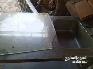  4 معدات مطعم للبيع بحاله ممتازه