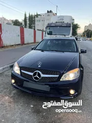  8 C220 ماتور 2200 ديزل 194 حصان بدون اي عيوب ماتور چير هيئة زيت فلاتر جنط كوشوك بدون اي عيوب نهائيا